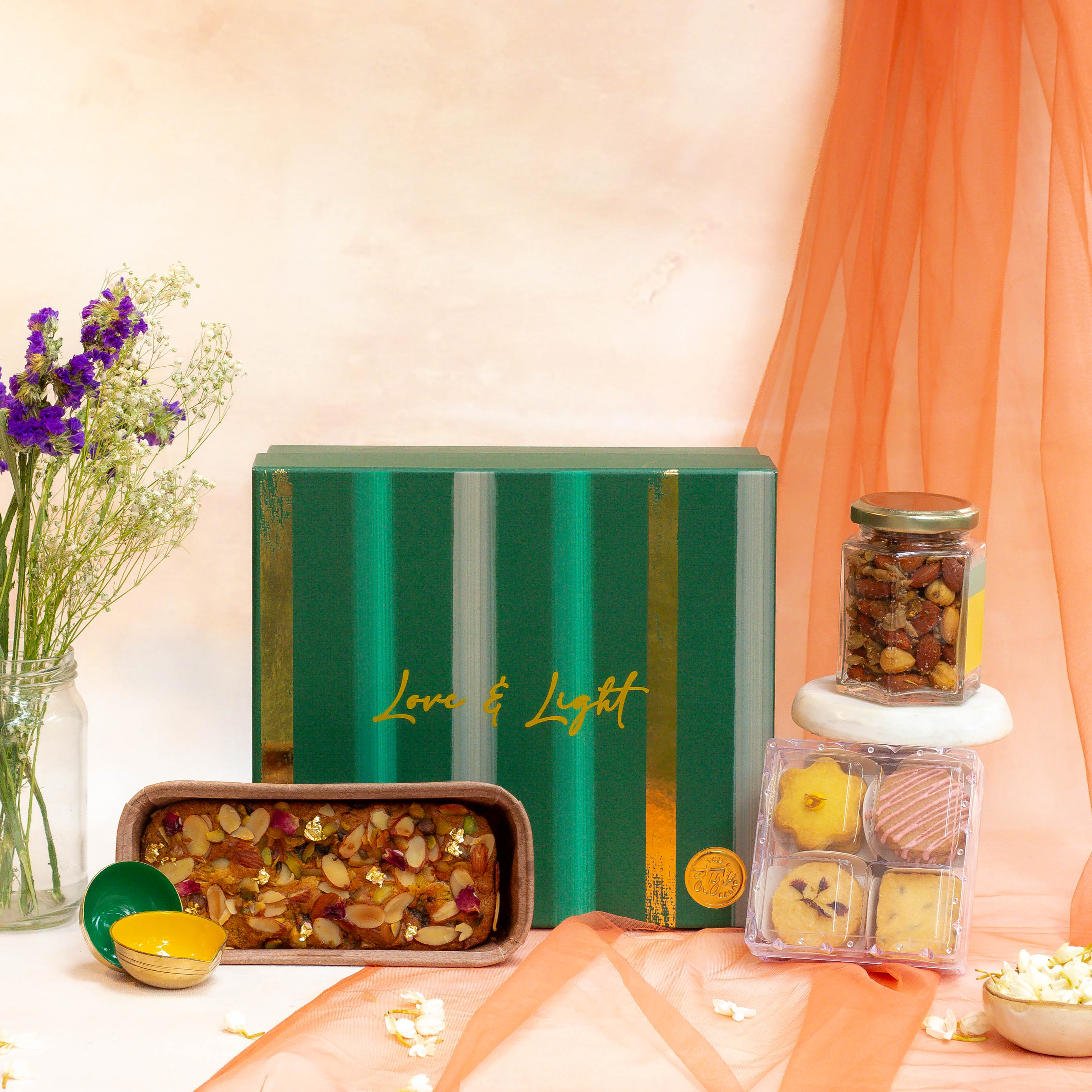 Festive gift hamper online