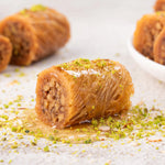 Regalia Gift Box - Assorted Kunafa, Baklava & Fusion Sweets