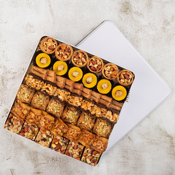 White Tin Assoretd Baklava Hamper Box |1kg