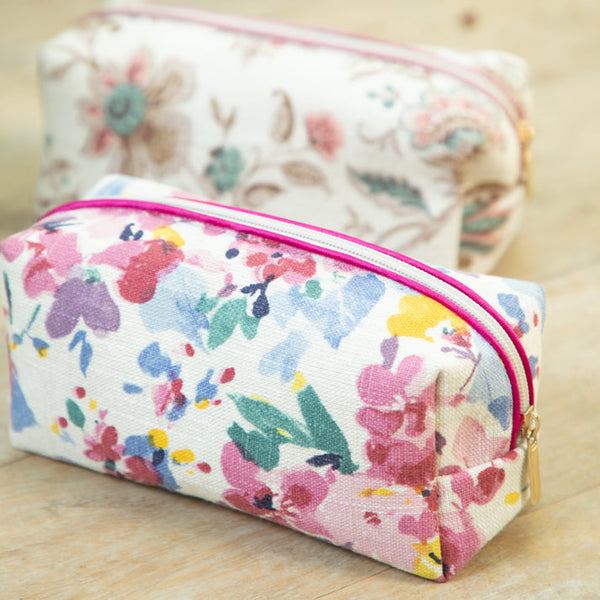 Shop Travelling Pouch Online
