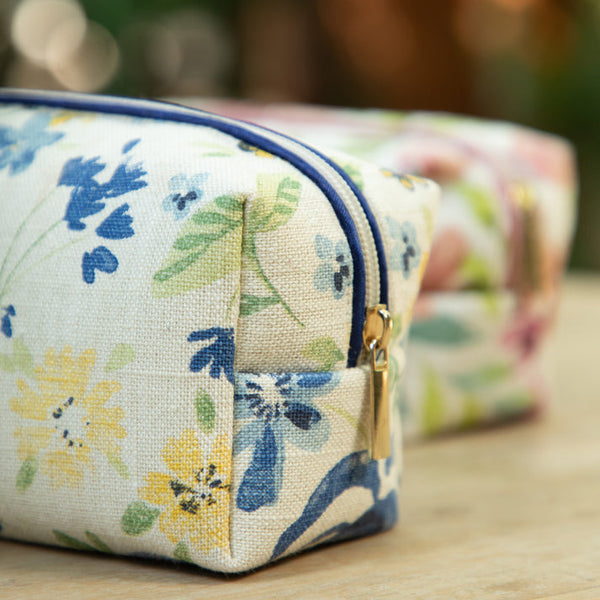 Buy Cheap Travelling Pouch Online