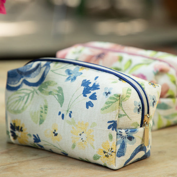 Buy Travelling Pouch Online