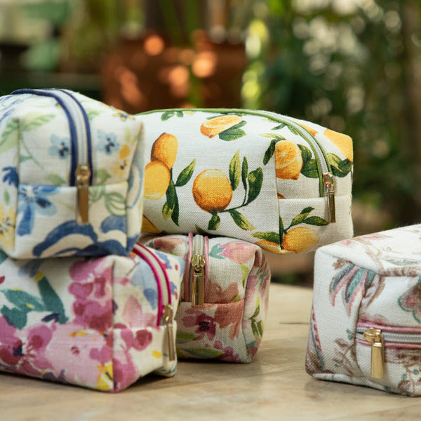 Buy Best Travelling Pouch Online