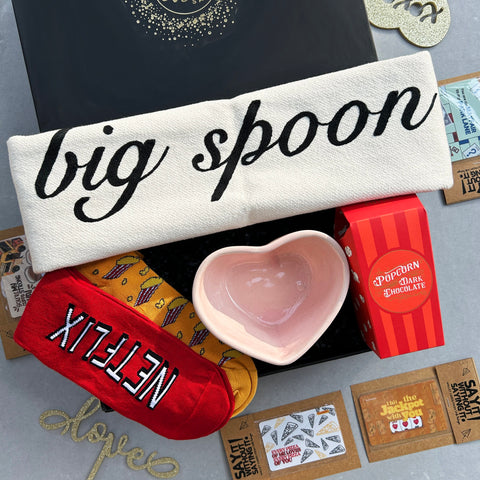 Valentine's Gift Hamper Online