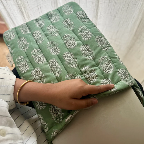 Phool Laptop Sleeve Michri