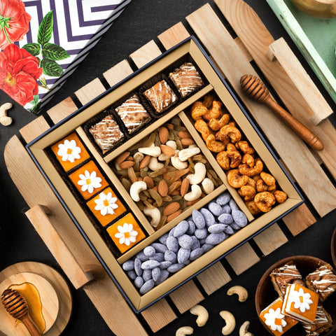 Izhaar Gift Box - Baklava Sweets, Dry Fruit & Chocolates