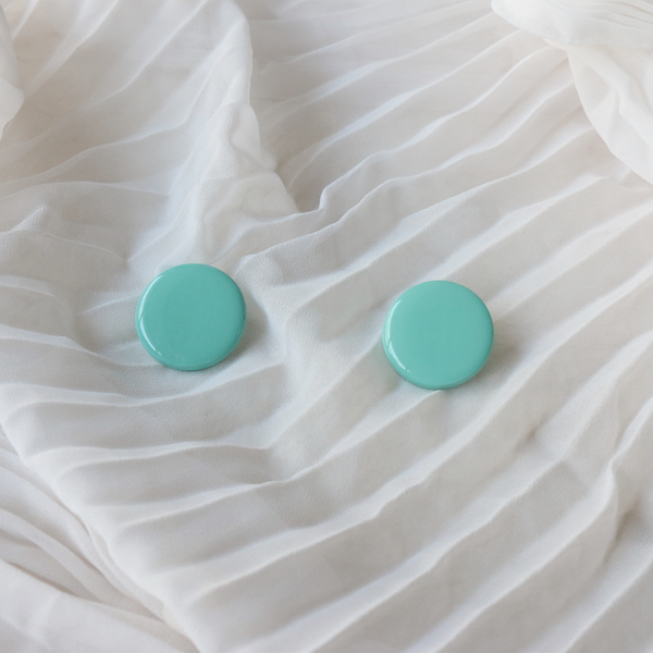 Baesic Large Round Studs - The Style Salad