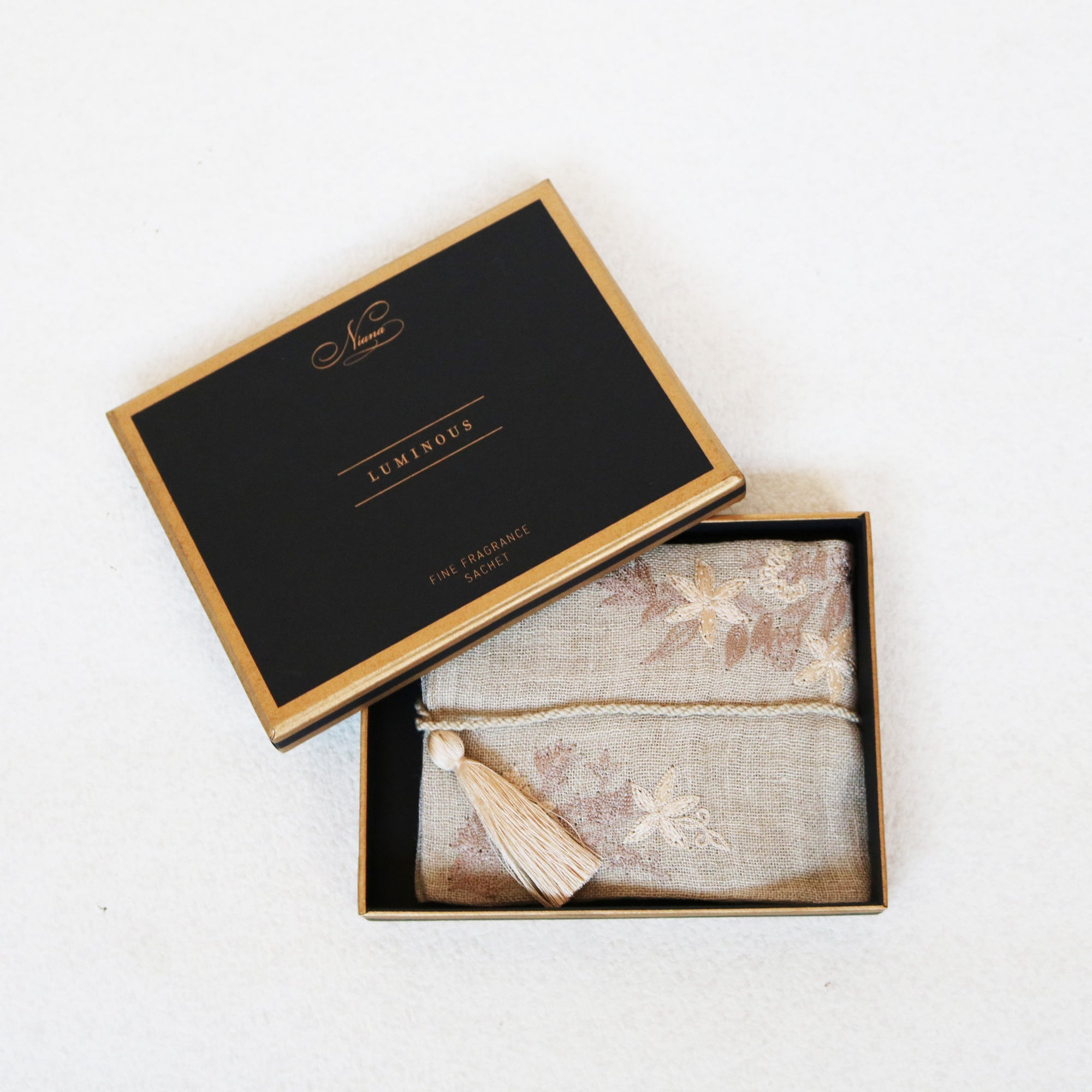 Luminous Fine Fragrance Sachet