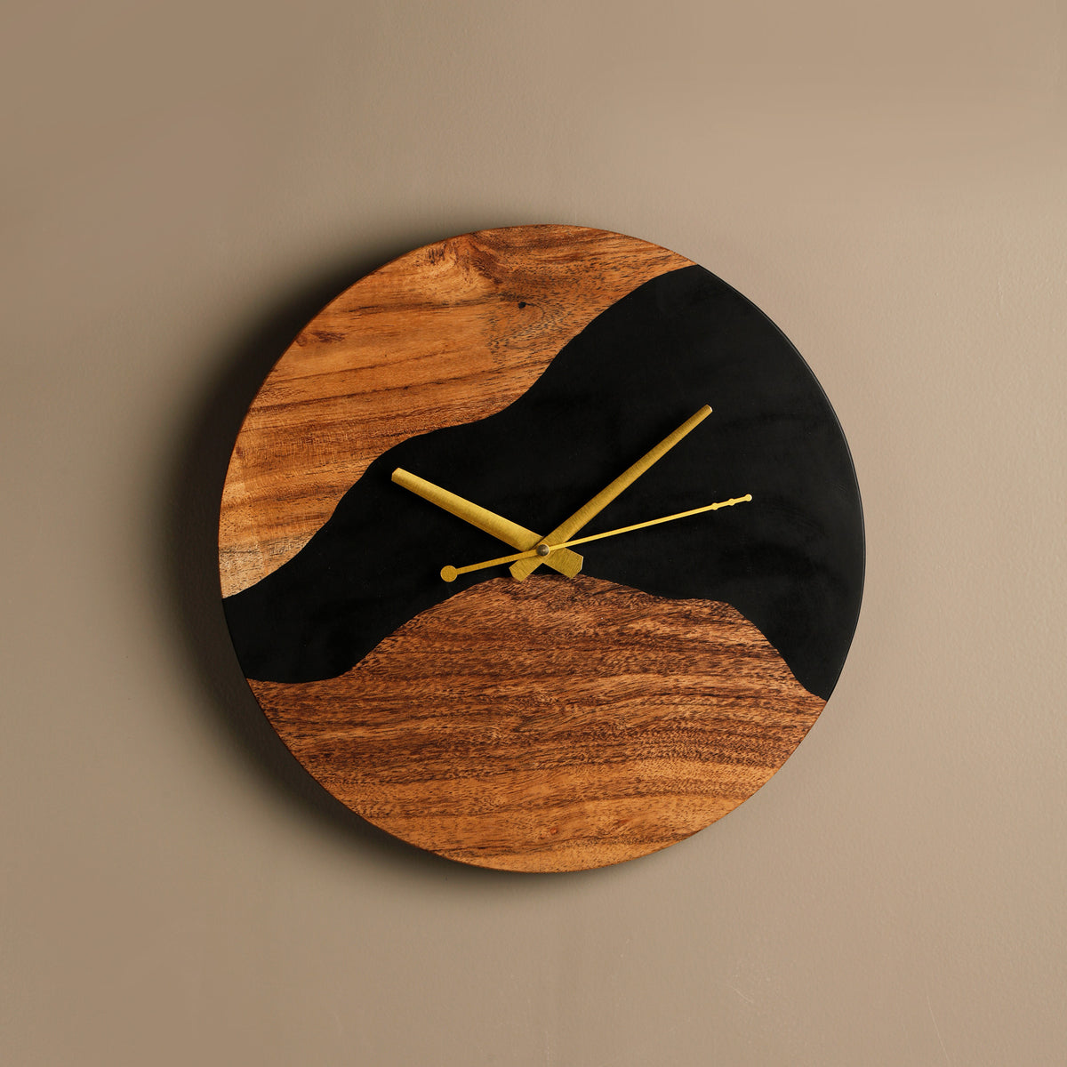 Round Wall Clock