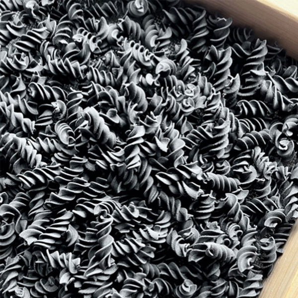 Charcoal-dry pastas - the style salad