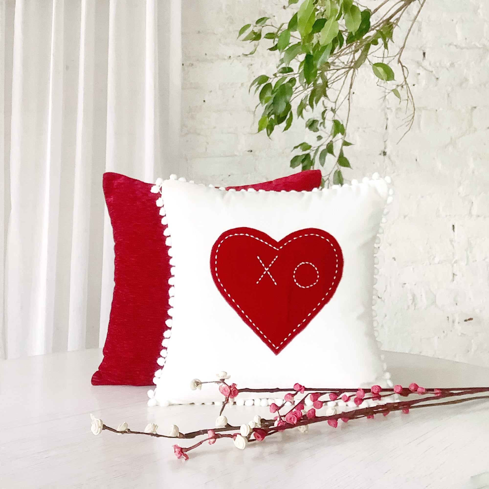 XO Cushion Cover